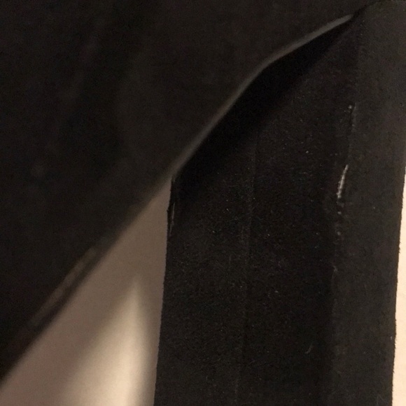 Meet your Posher, Nicole - Picture 4 of 5